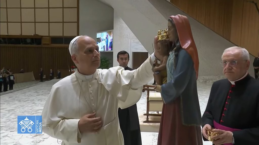 Leone XIV incorona la "Madonna dei rom"